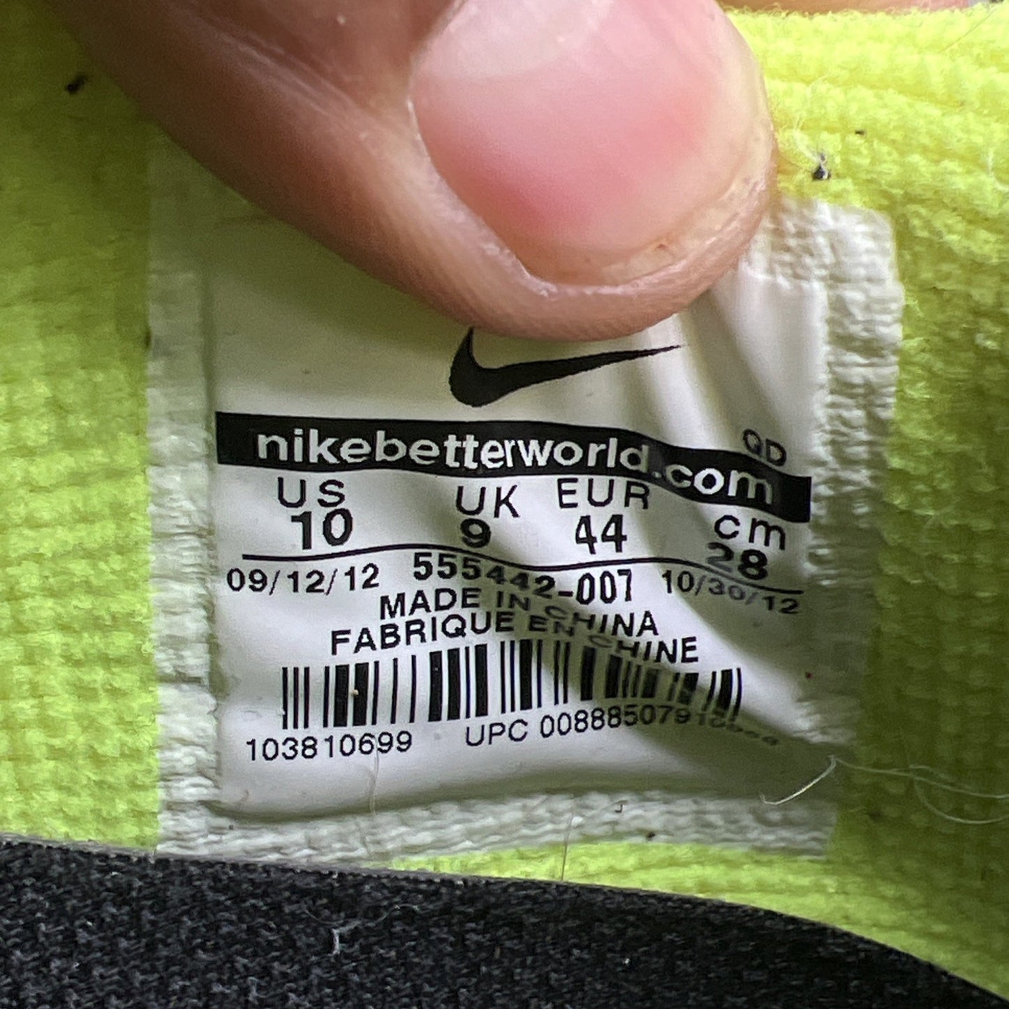Size 10 - Nike Free Run+ Woven WVN Sneakers Black Volt (555442-007)