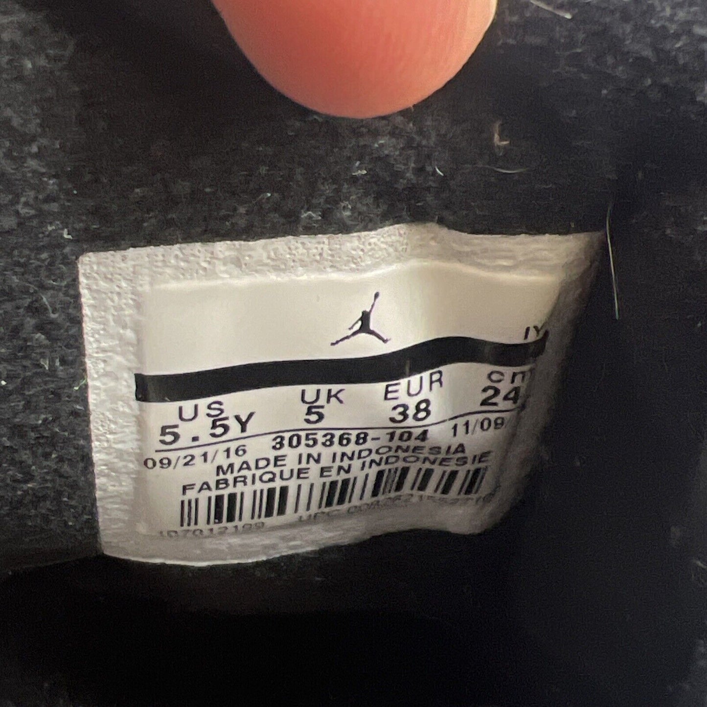 Size 5.5Y - Nike Air Jordan Retro 8 BG Alternate (305368-104)