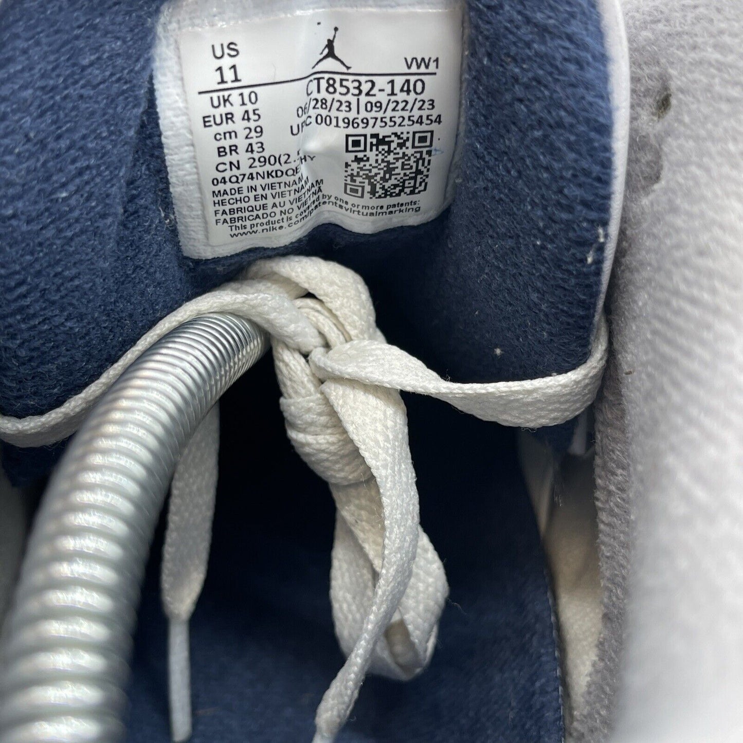 Size 11 - Air Jordan 3 Retro Midnight Navy White Leather Suede (ACT8532-140)