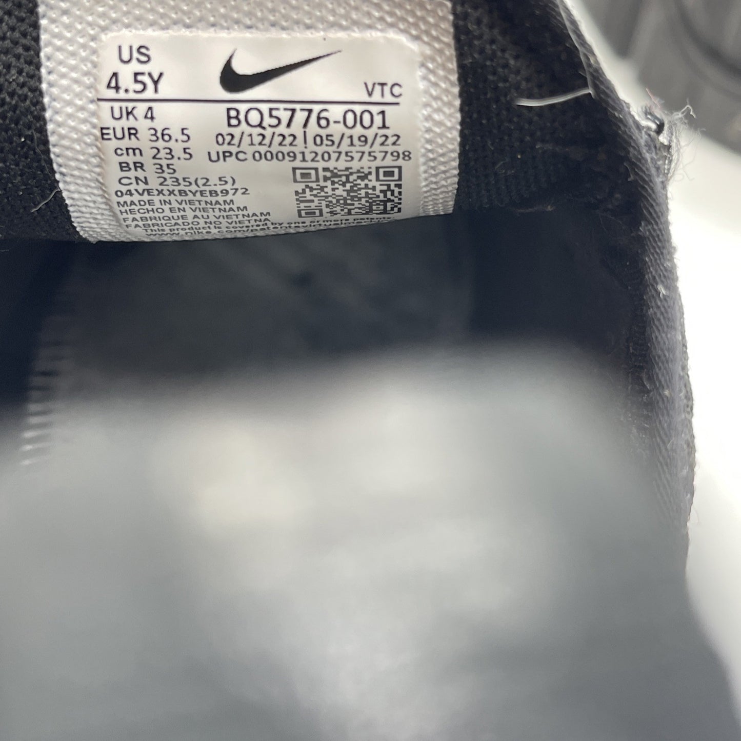 Size 4.5Y - (GS) Nike Air Max 270 Low Triple Black Suede Leather (BQ5776-001)