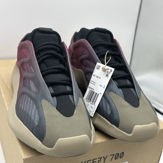 Adidas Yeezy 700 V3 "Fade Carbon" Fadcar (GW1814) Mens 10.5 NEW