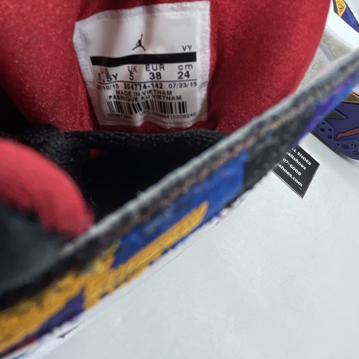 Size 5.5Y - Air Jordan 7 Retro Sweater (304774-142)