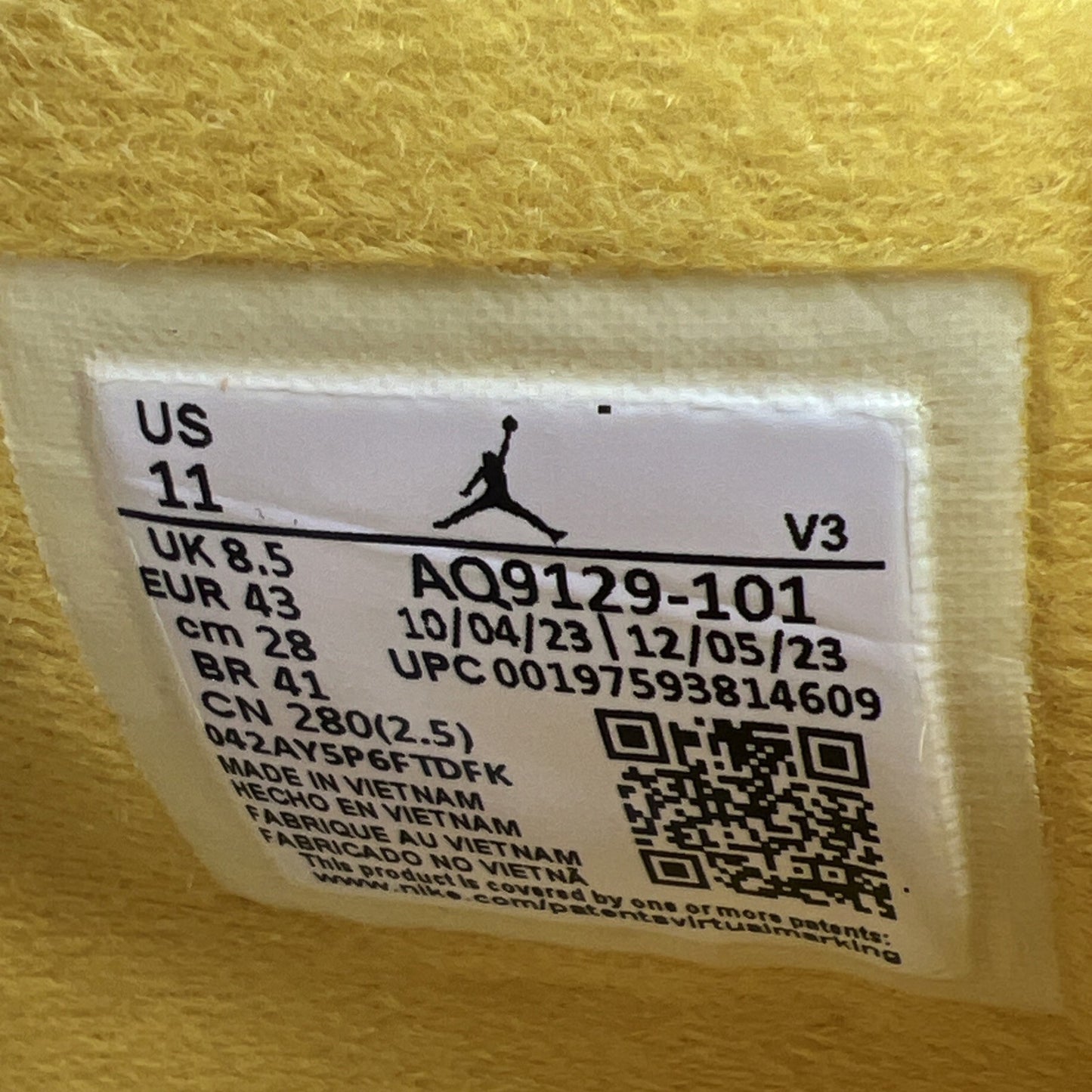 Size 11 - Air Jordan 4 Retro Vivid Sulfur W (AQ9129-101)