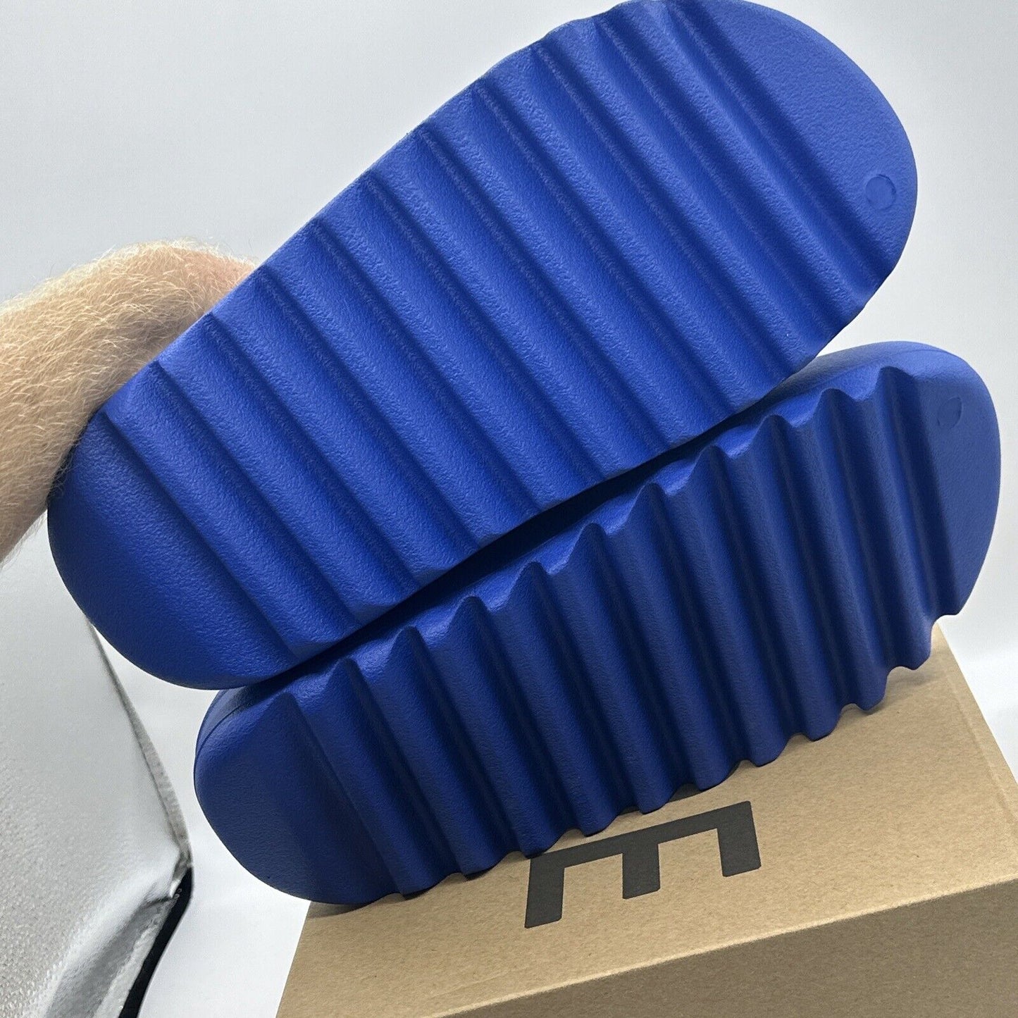 Adidas Yeezy Slide Azure - Size 11 men's ID4133 New with Box Blues New OG Box Ds