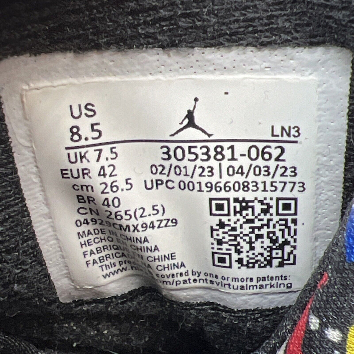Size 8.5 - Jordan 8 Retro Mid Playoff Red Suede White (305381-062)