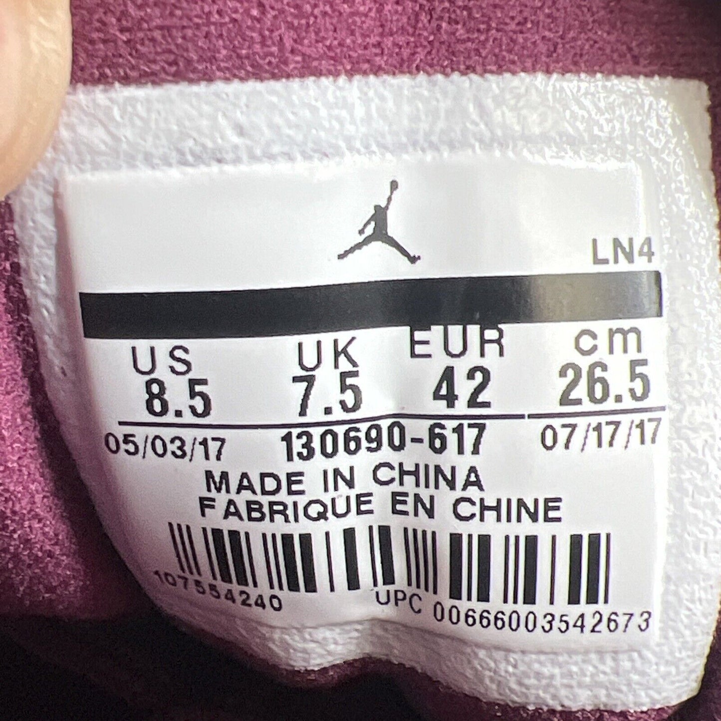 Size 8.5 - Air Jordan 12 Retro Bordeaux (130690-617)