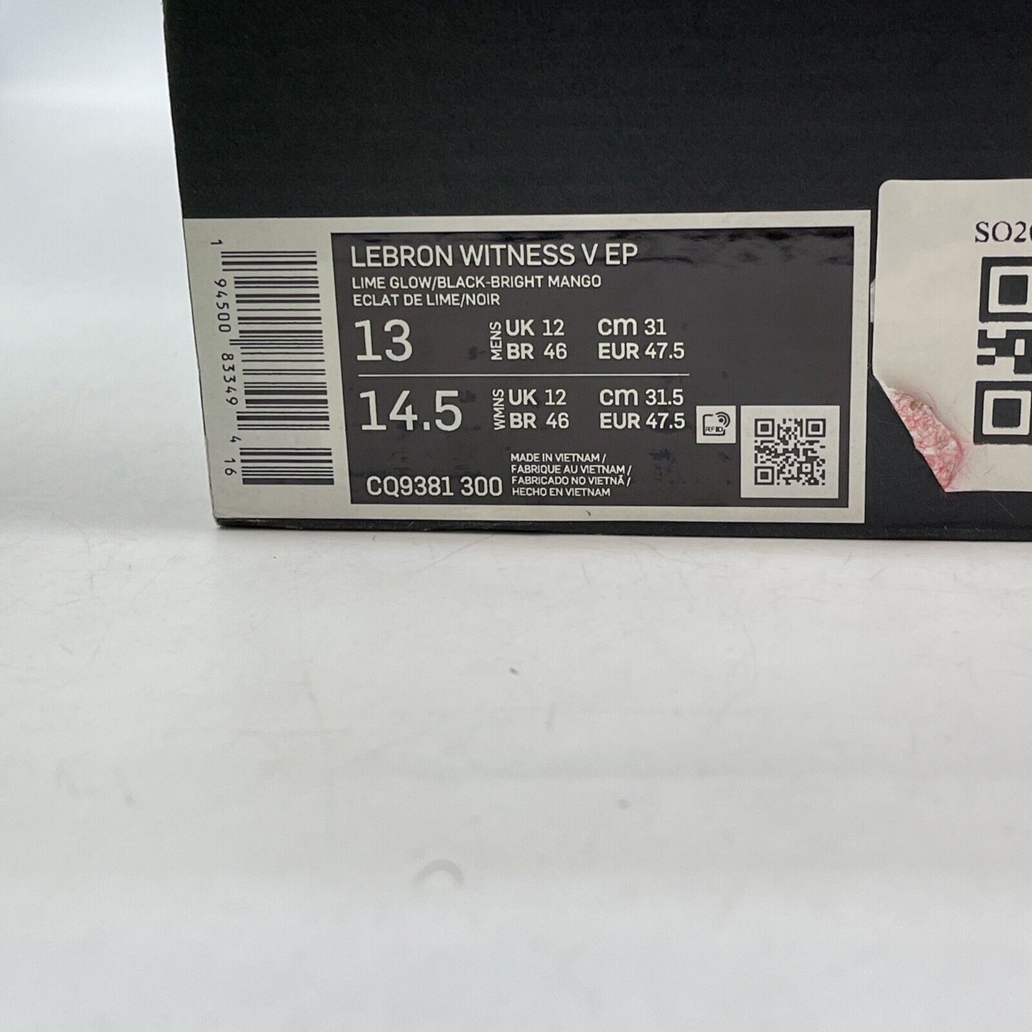Size 13 - Nike LeBron Witness 5 EP Grinch Green White Suede Leather (CQ9381-300)