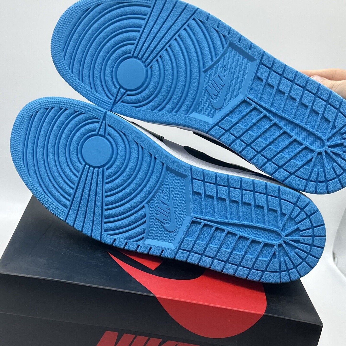 Air Jordan 1 Retro Low OG UNC Dark Powder Blue CZ0790-104 Men's Size 10.5