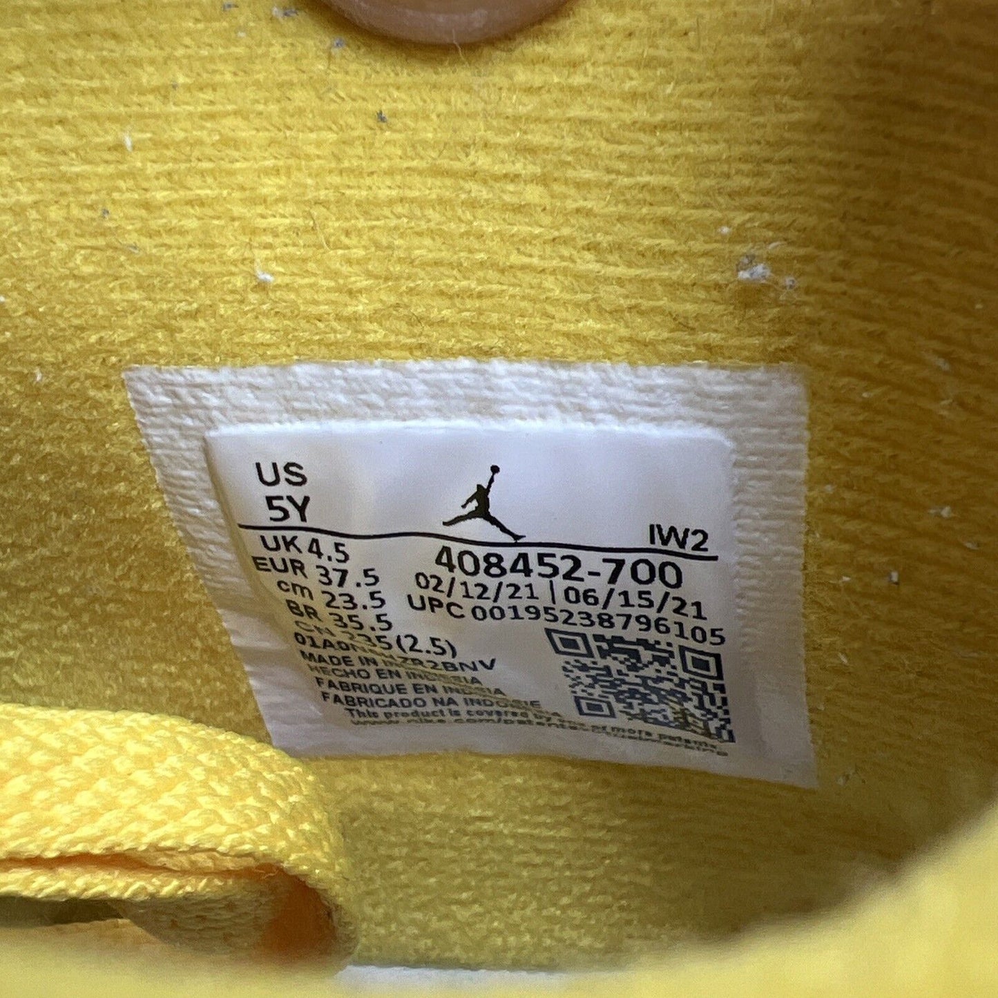 Size 5 - Jordan 4 Retro GS Tour Yellow 2021 - Suede Grey (408452-700)