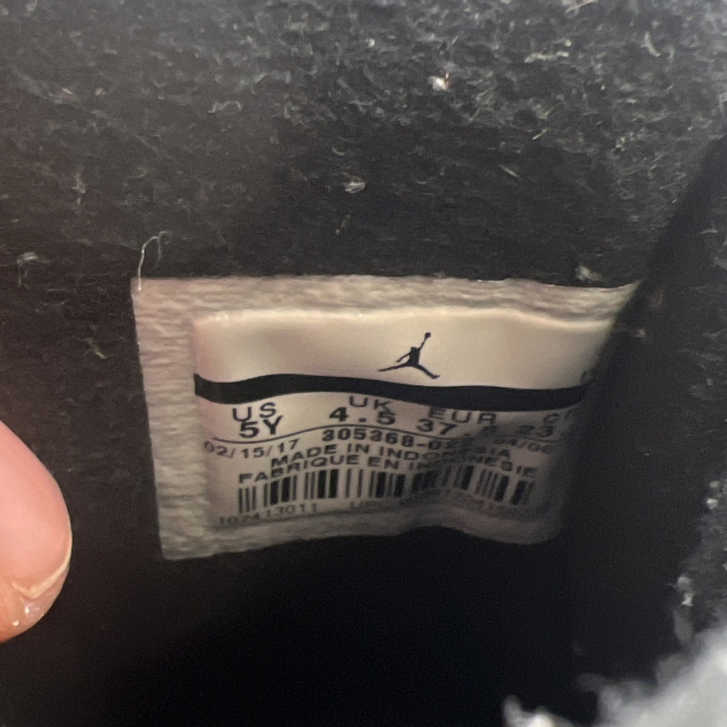 Size 5Y - Air Jordan 8 Retro Bred (305368-022)