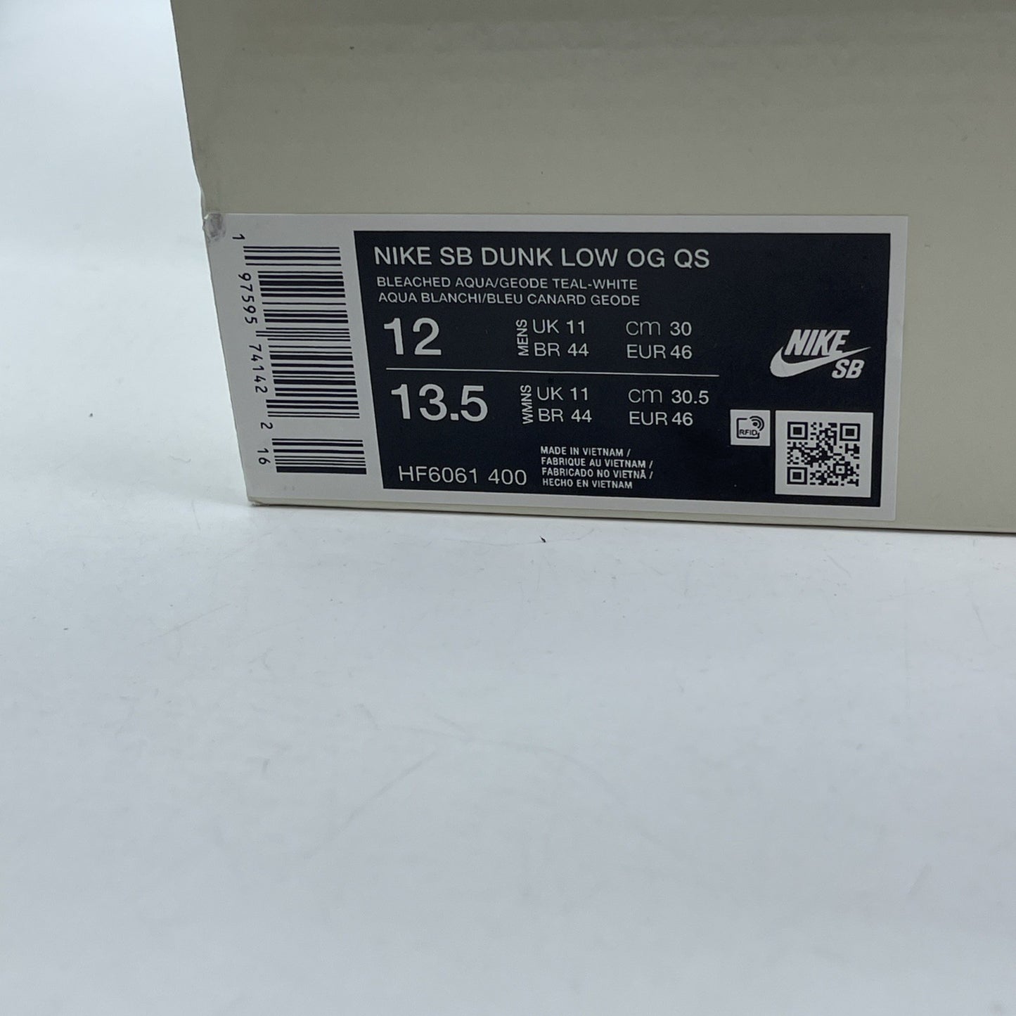 Size 12 - Nike Futura Laboratories x Dunk SB Low Bleached Aqua (HF6061-400)