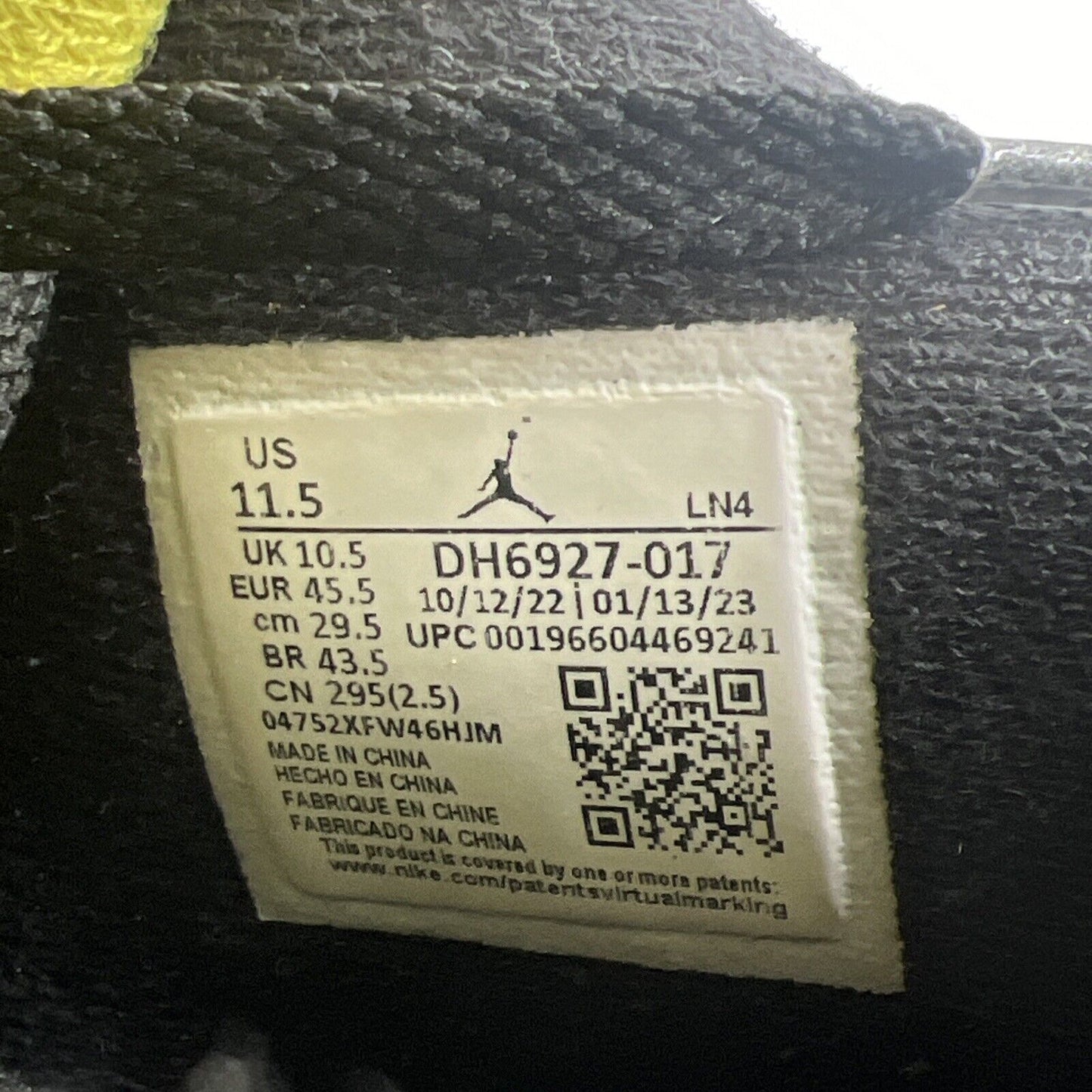 Size 11.5 - Air Jordan 4 Retro Mid Thunder (DH6927-017)
