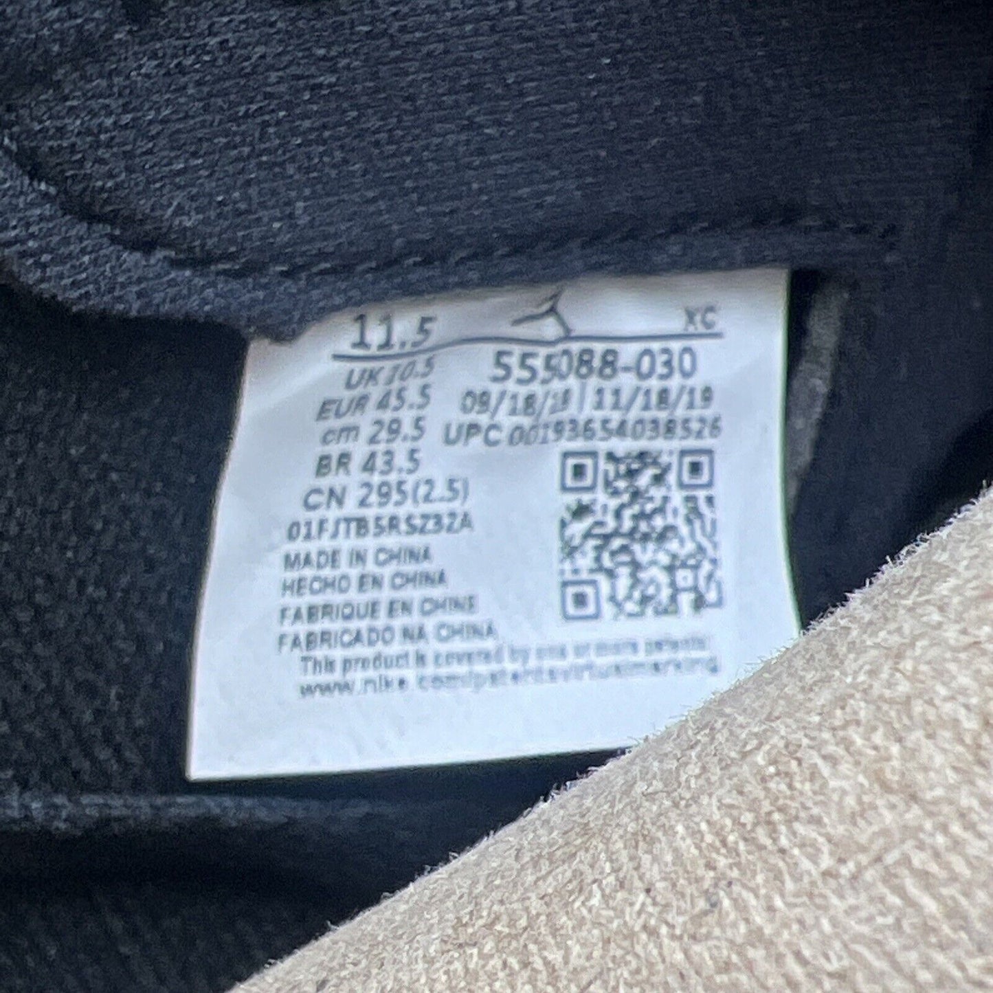 Size 11.5 - Jordan 1 Retro OG High Pine Green 2.0 Black Leather (555088-030)