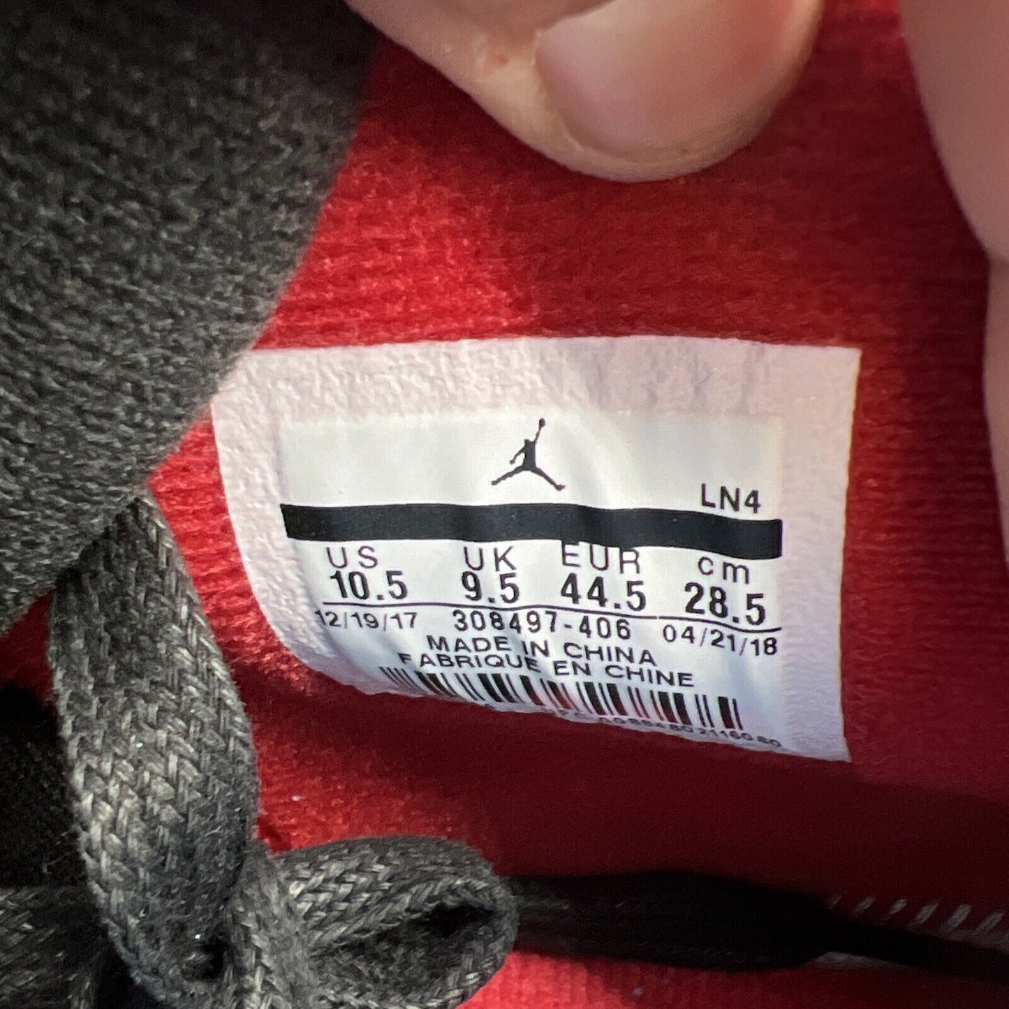 Size 10.5 - Jordan 4 Retro x Travis Scott Mid Cactus Jack Suede (308497-406)