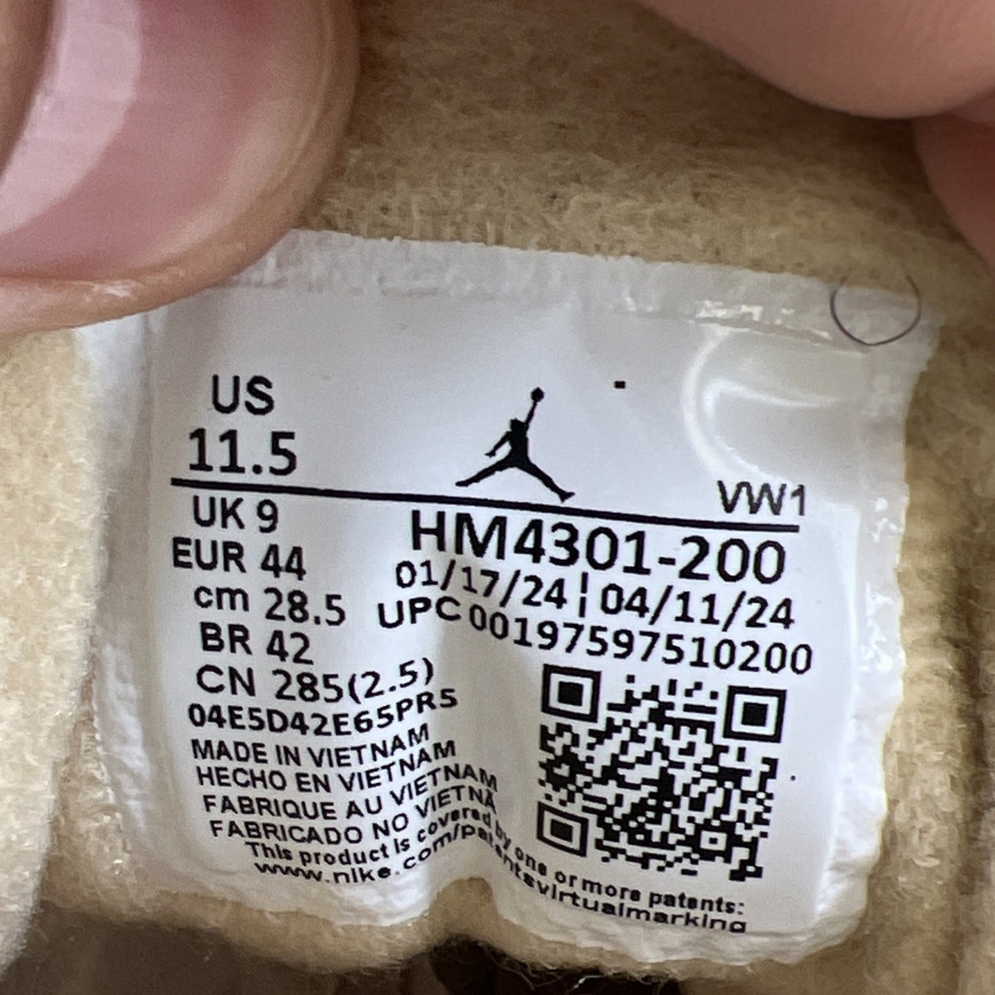 Size 11.5W - Air Jordan 3 (HM4301-200) (HM4301-200)