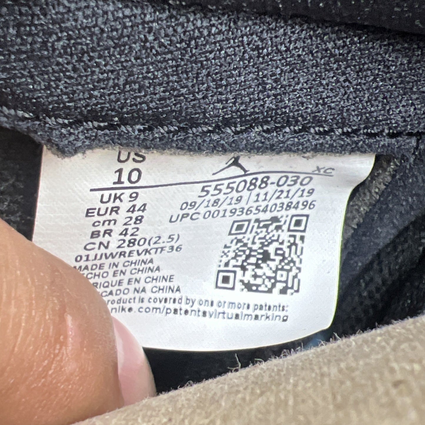 Size 10 - Air Jordan 1 Retro OG High Pine Green 2.0 (555088-030)
