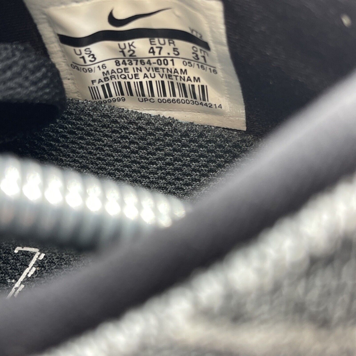 Size 13 - Nike LunarEpic Flyknit Low Oreo White Black Suede Leather (843764-001)
