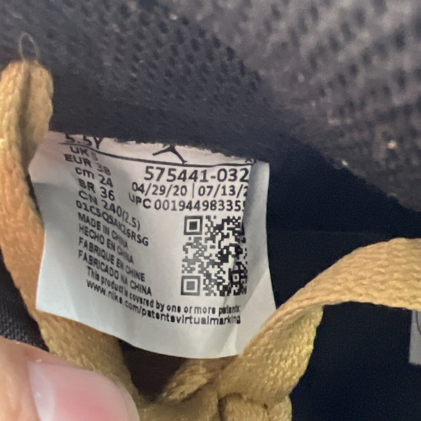 Size 5.5 - Air Jordan 1 Black 2020 (575441-032)
