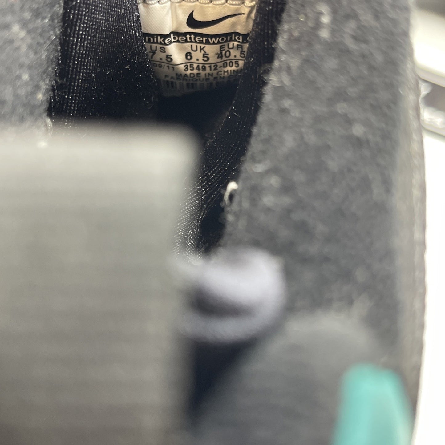 Size 7.5 - Nike Air Griffey Max 1 2011 Black Freshwater (354912-005)