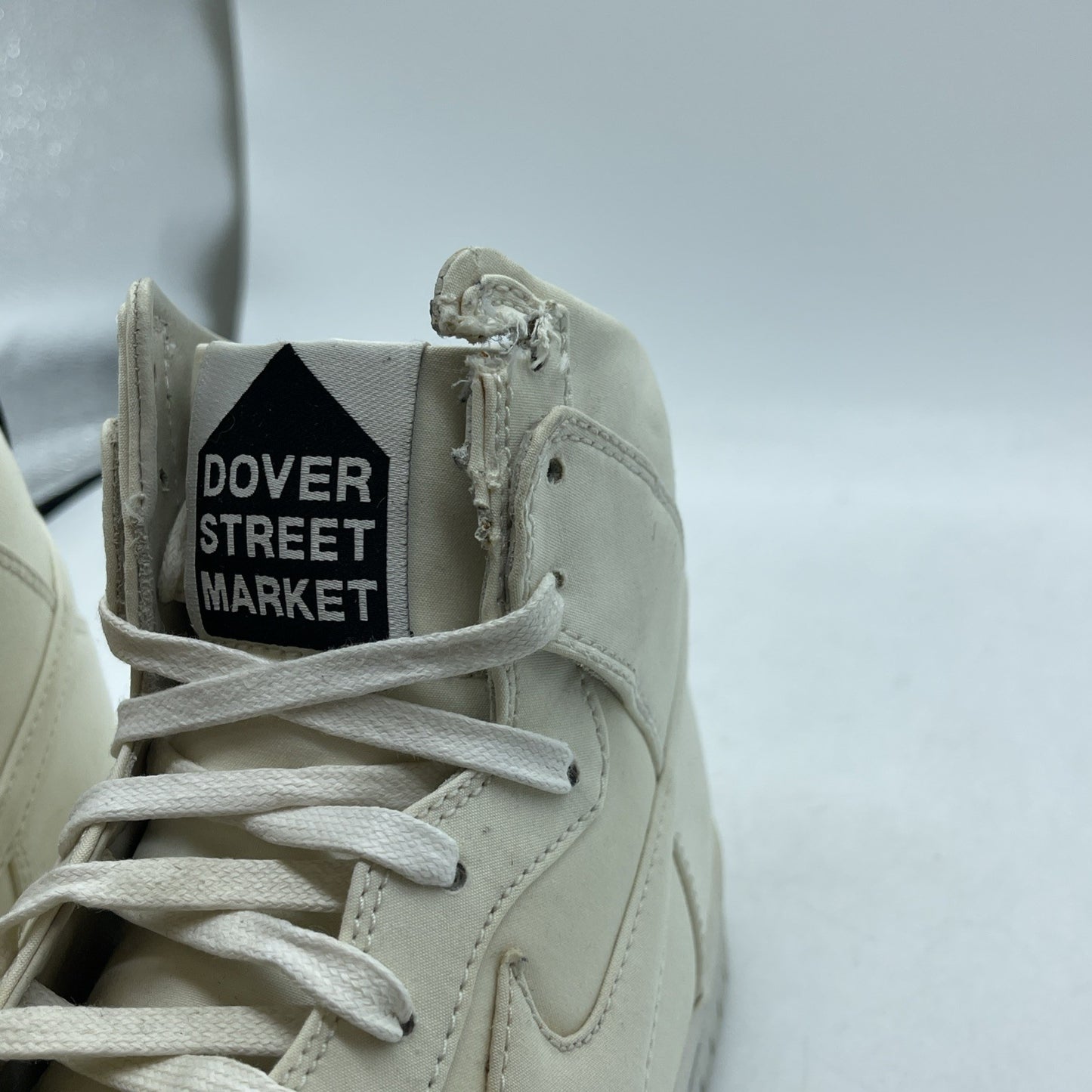 Size 9 - Nike Dunk Lux SP DSM Tan Black Suede (718766-101)