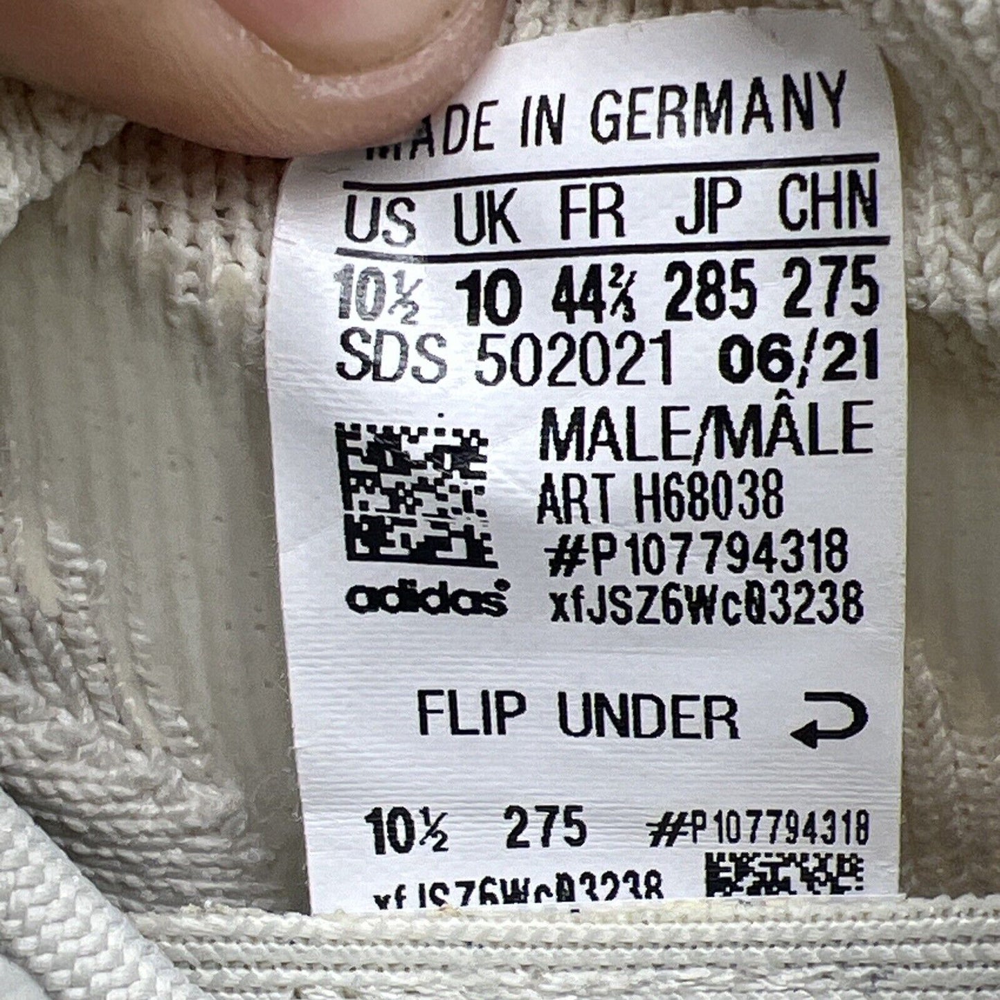 Size 10.5 - adidas Yeezy 450 Cloud White (H68038)