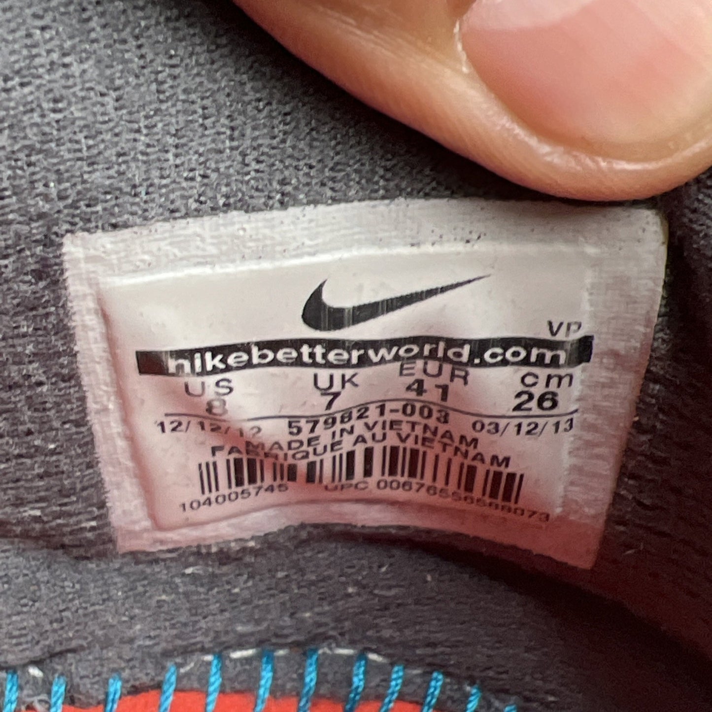 Size 8 - Nike Flex 2013 Run Gray & Red Running Shoes Sneakers Men's (579821-003)