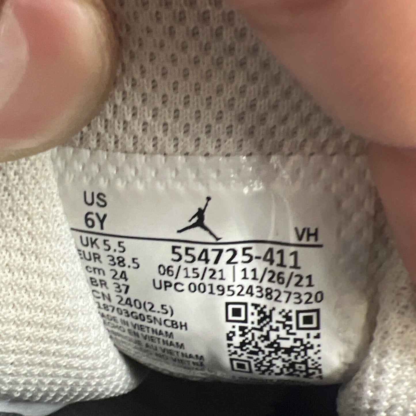 Size 6 - Air Jordan 1 Mid Armory Navy (554724-411)