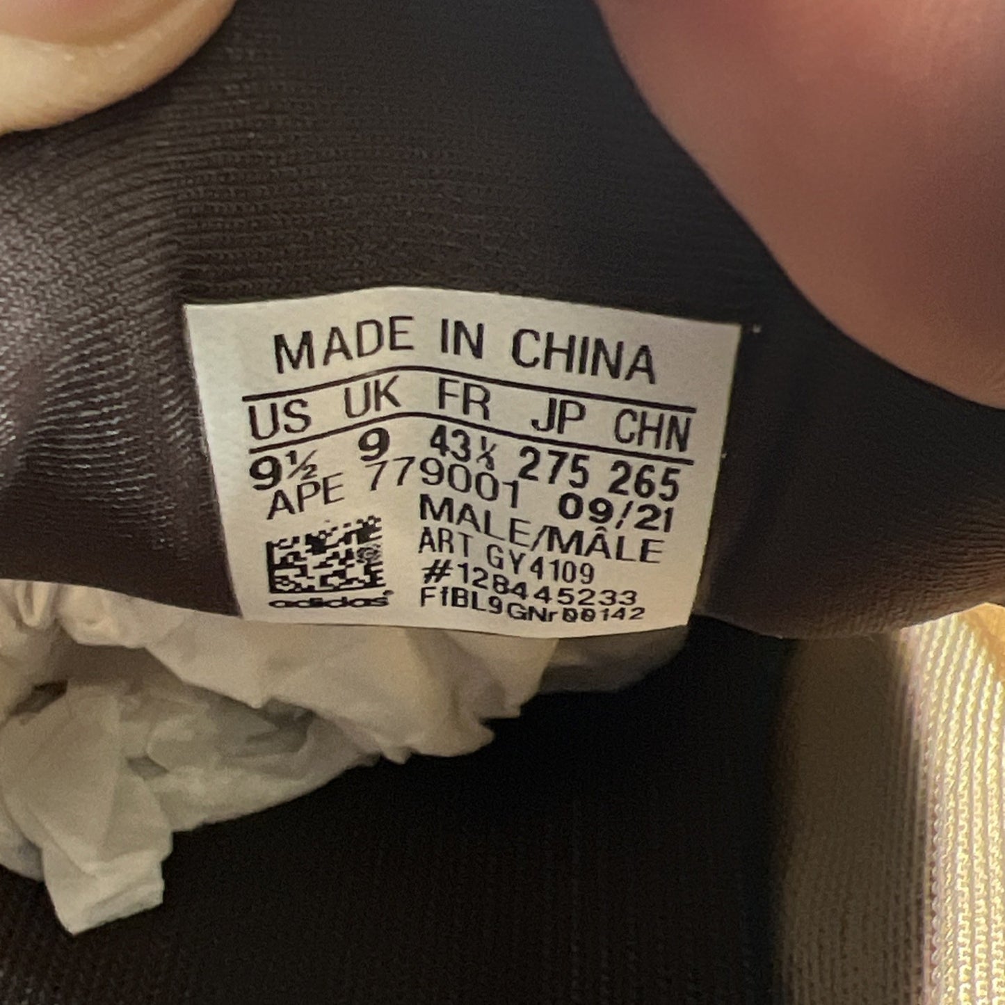 Size 9.5 - adidas Yeezy 700 V3 Copper Fade (GY4109)
