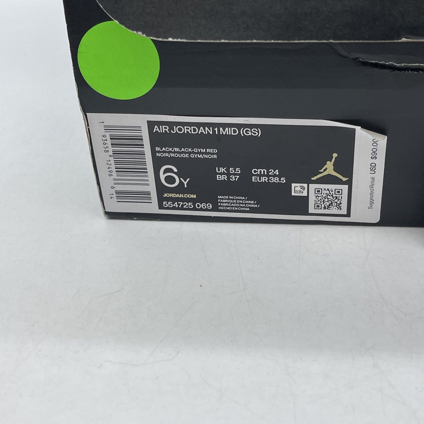 Size 6Y (GS) - Air Jordan 1 Mid Chicago Black Toe (554725-069)