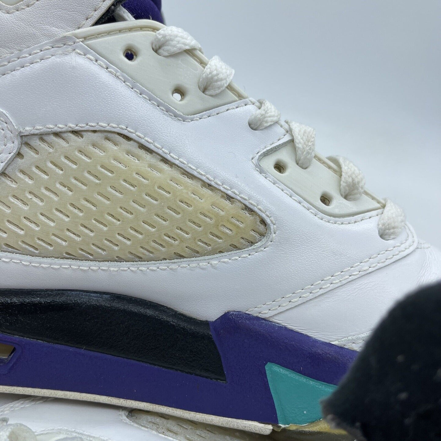 Size 10.5 - Jordan 5 Retro Grape 2013 White Purple Black Leather (136027-108)