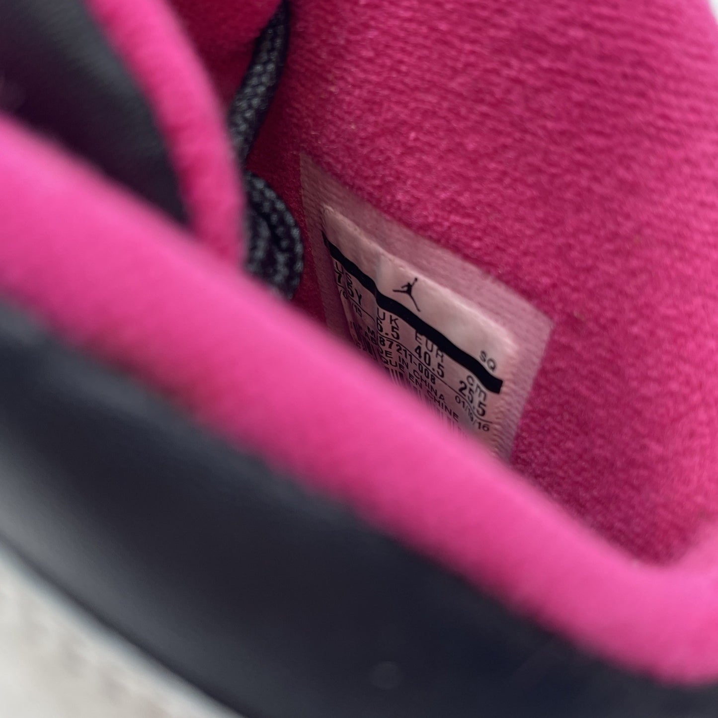 Size 7.5Y (GS) - Air Jordan 10 Retro Mid Vivid Pink