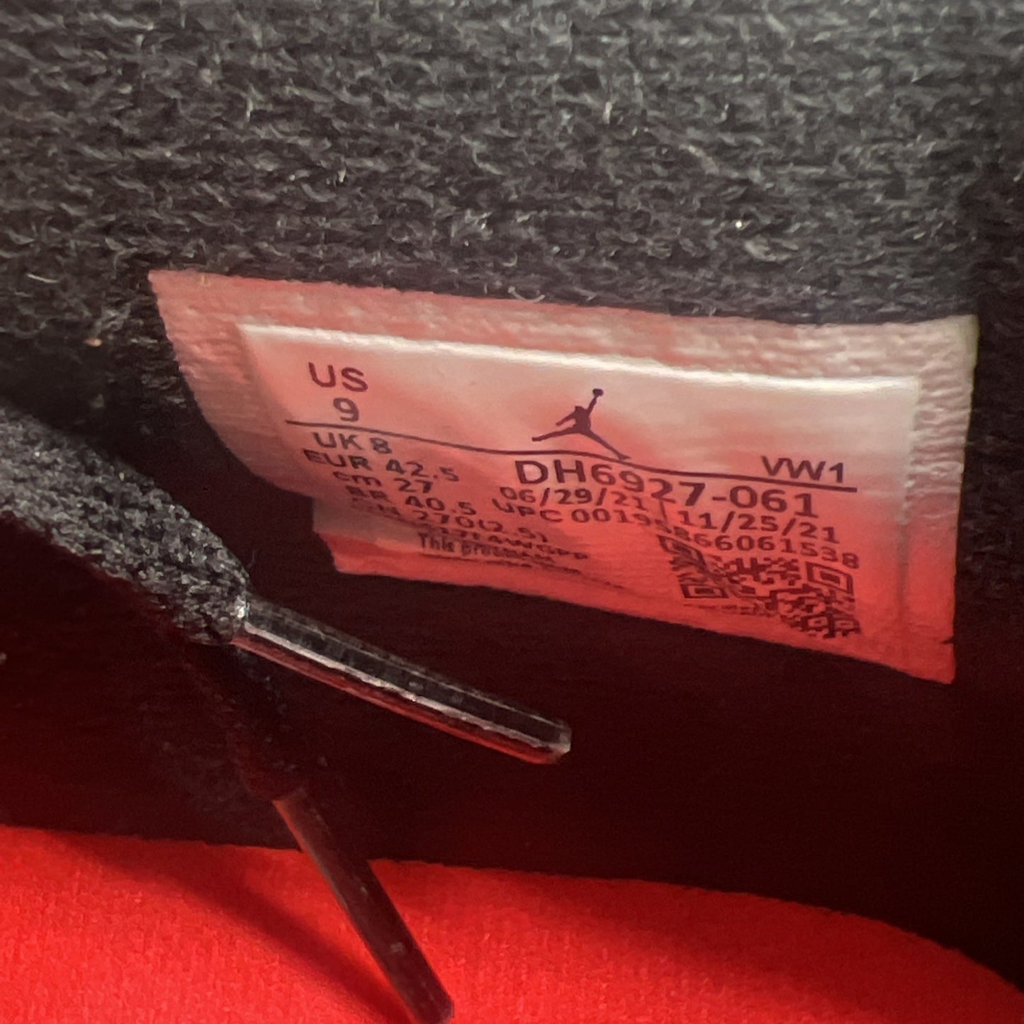 Size 9 - Air Jordan 4 Retro Mid Infrared (DH6927-061)