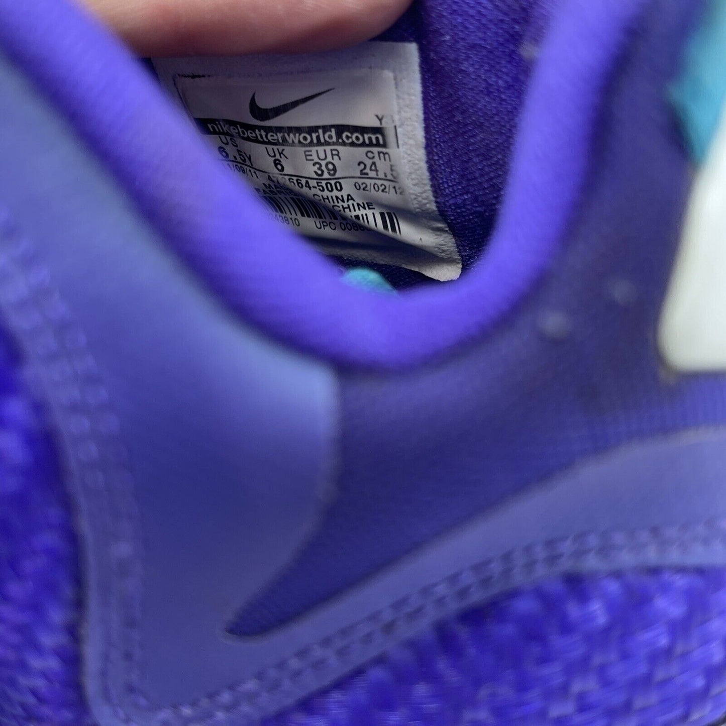 Size 6.5 (GS) - Nike LeBron 9 Mid Summit Lake Hornets Purple Suede (472664-500)