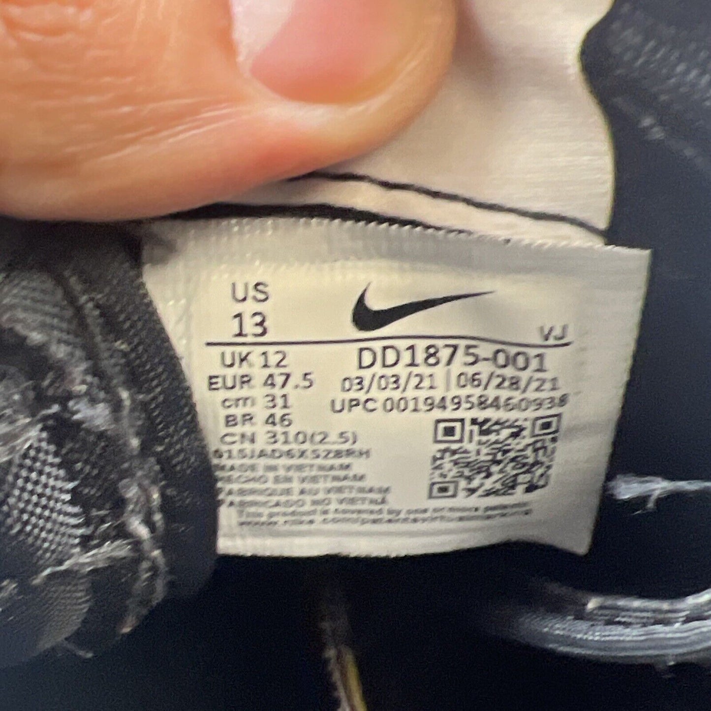 Size 13 - Nike VaporWaffle x Sacai Black Suede Gum (DD1875-001)