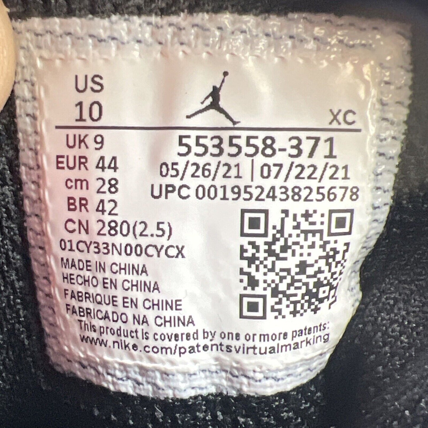 Size 10 - Air Jordan 1 Low Green Toe 2021 (553588-371)