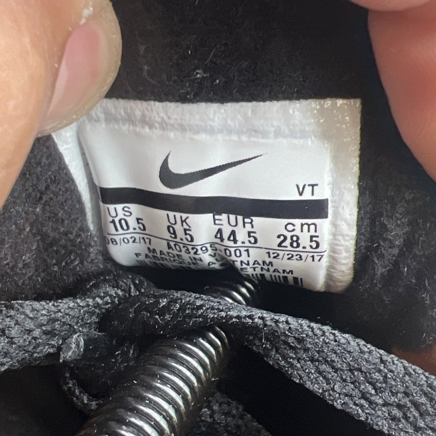 Size 10.5 - Nike Air Safari 2018 OG (A03295-001)