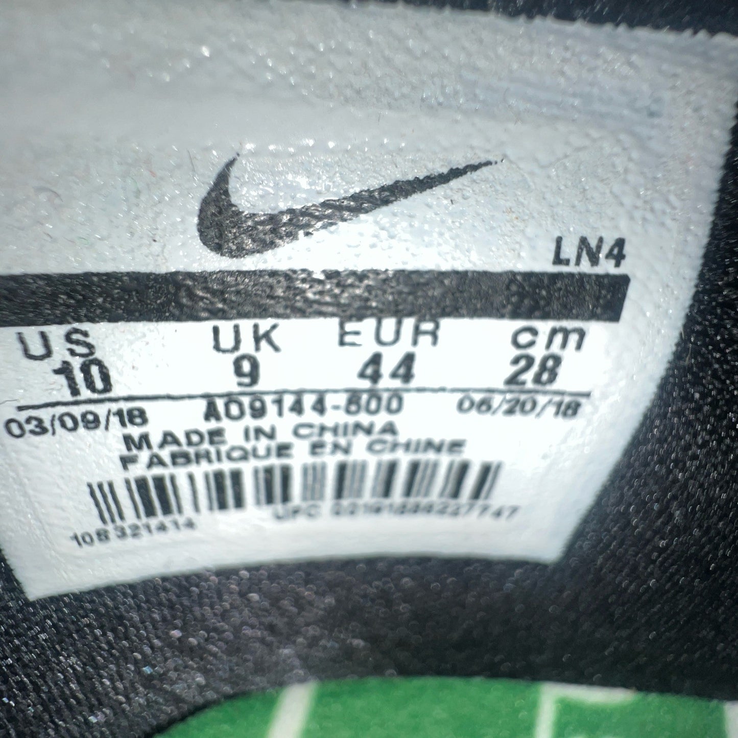 Size 10 - Nike LeBron 15 PE Red Diamond Turf (AO9144-600)