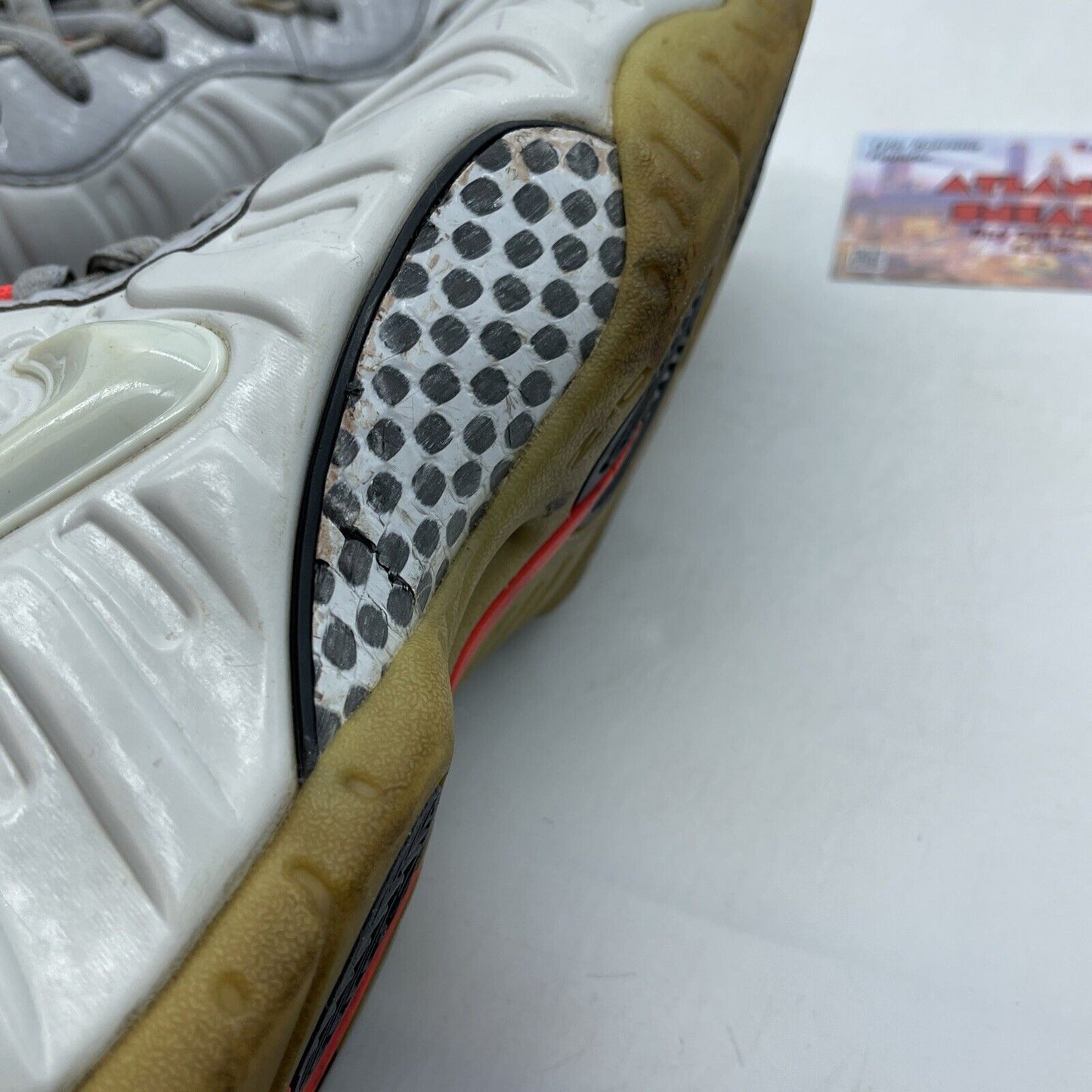Size 8.5 - Nike Air Foamposite Pro Premium Pure Platinum Leather (616750-003)