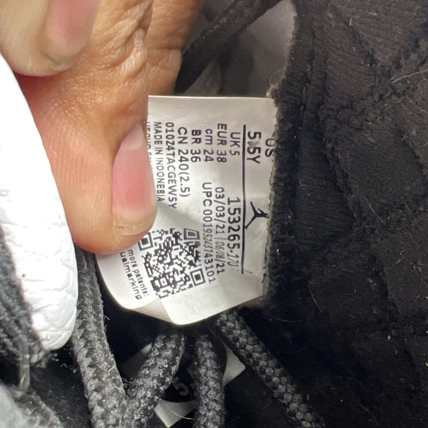 Size 5.5Y - Air Jordan 12 Royalty (153265-170)