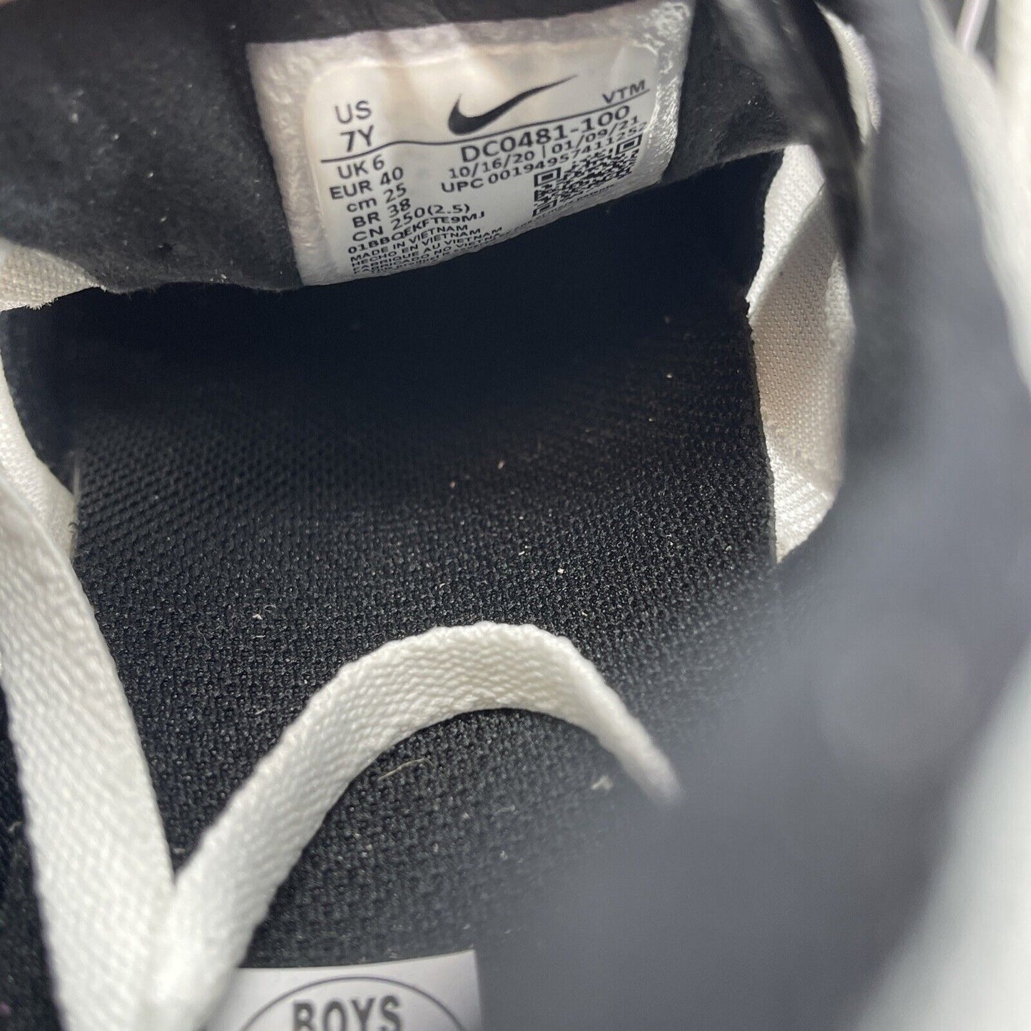 Size 7Y - Nike Waffle One GS Summit White Black Grey Suede Leather (DC0481-100)