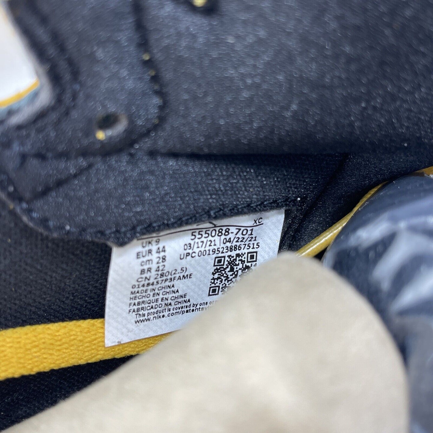 Size 10 - Jordan 1 Retro OG High Pollen Yellow Black White (555088-701)