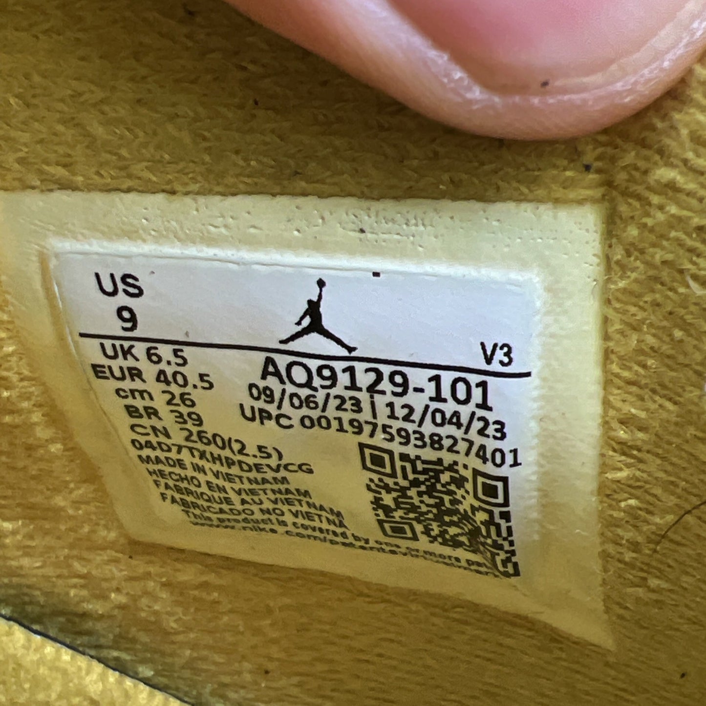 Size 9 - Air Jordan 4 Retro Vivid Sulfur W (AQ9129-101)