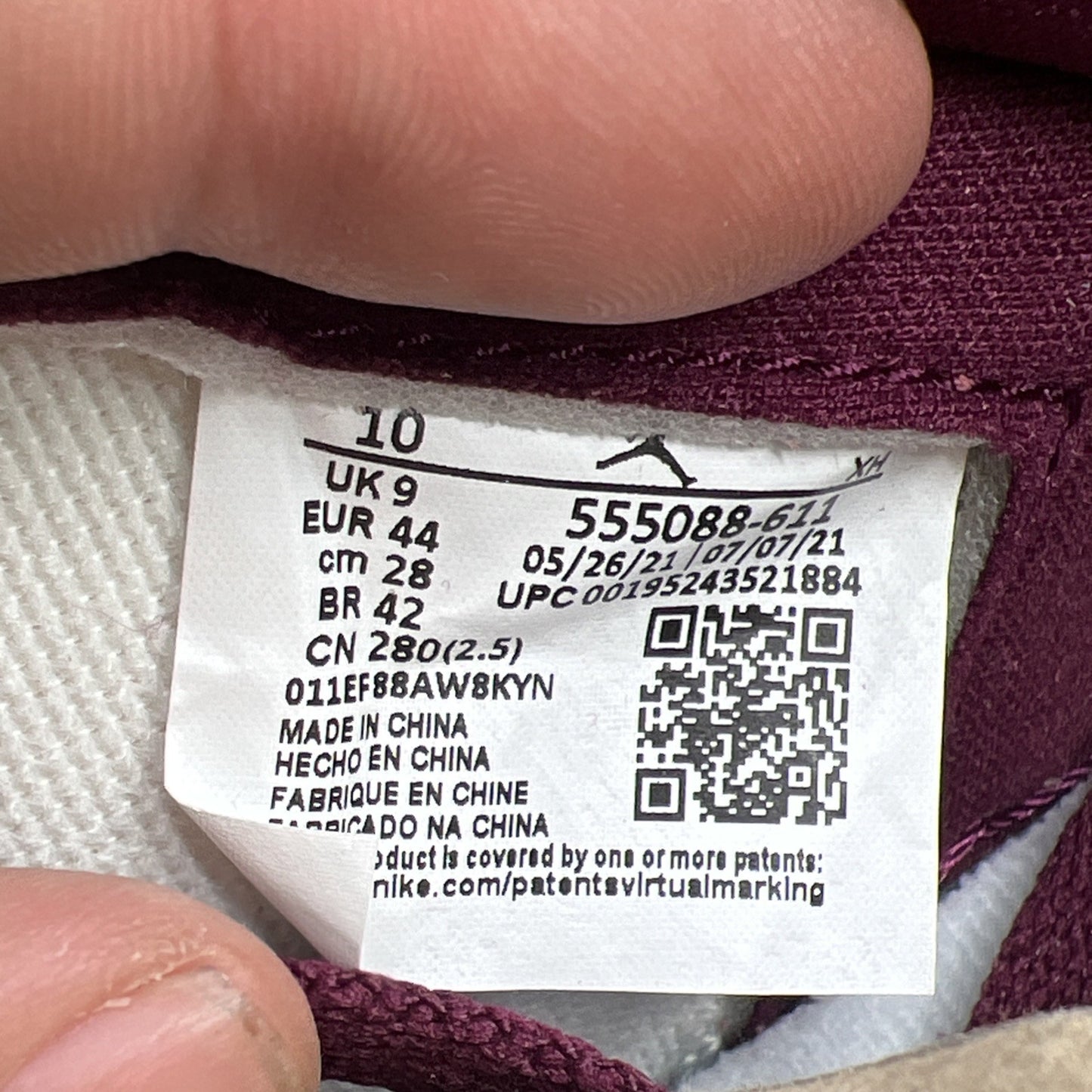 Size 10 - Air Jordan 1 Retro High OG Bordeaux (555088-611)