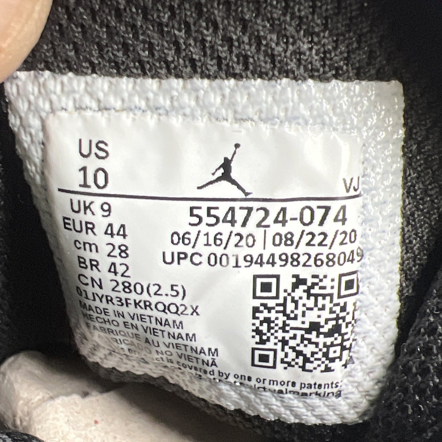 Size 10 - Air Jordan 1 Mid Banned 2020 (554724-074)