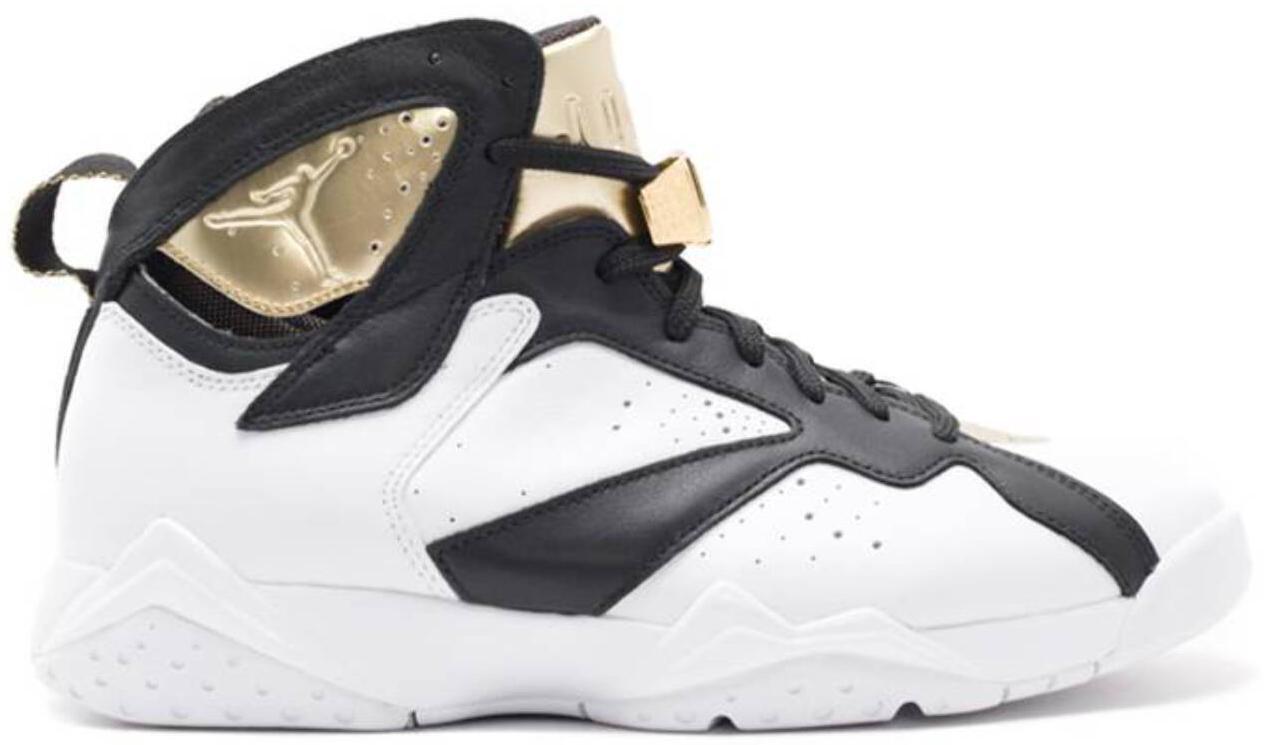 Size 10.5 - Air Jordan 7 Retro Champagne (725093-140)