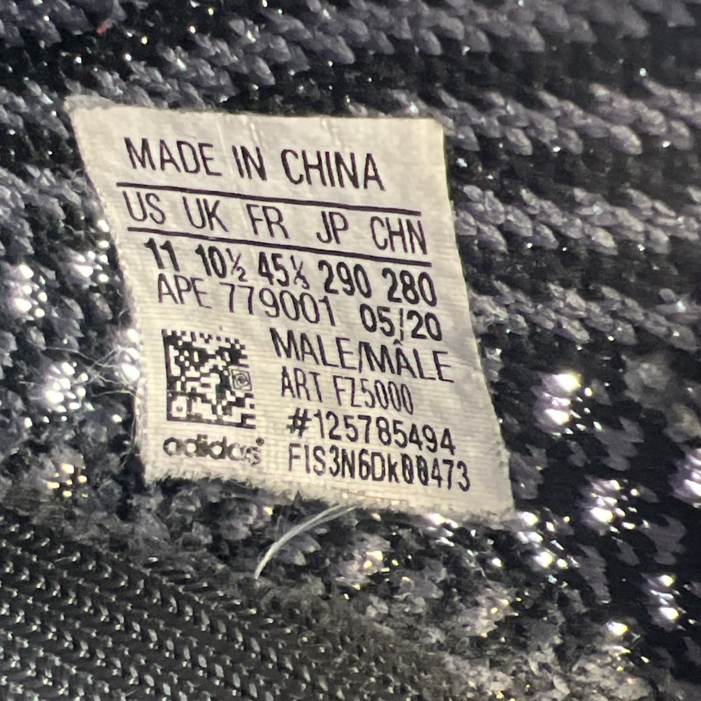 Size 11 - Adidas Yeezy Boost 350 V2 Low Carbon (FZ5000)