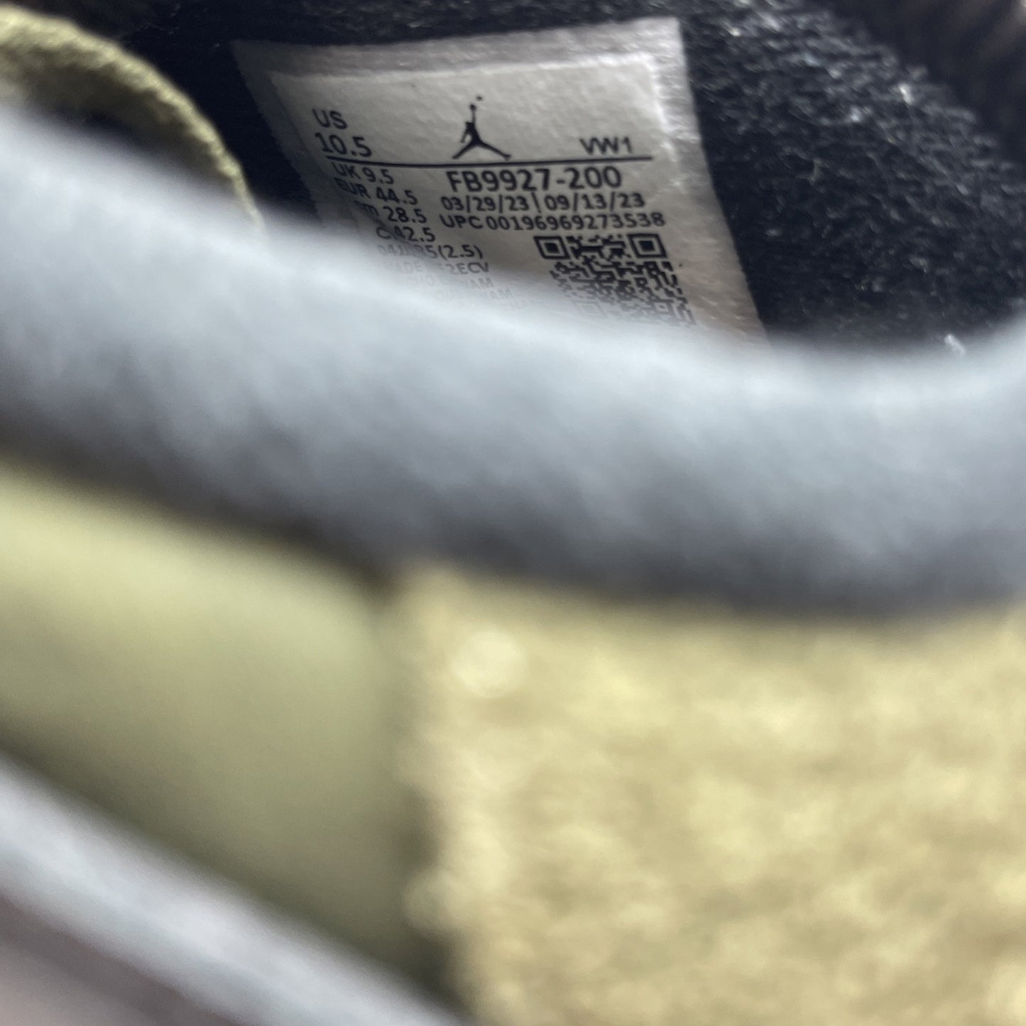 Size 10.5 - Jordan 4 SE Retro Low Craft - Olive Black Suede Leather (FB9927-200)