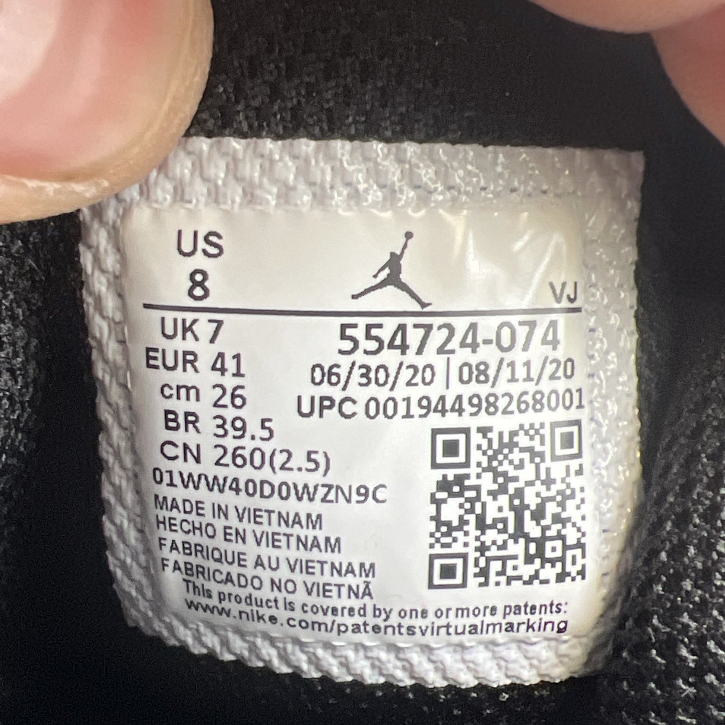 Size 8 - Air Jordan 1 Mid Banned 2020 (554724-074)