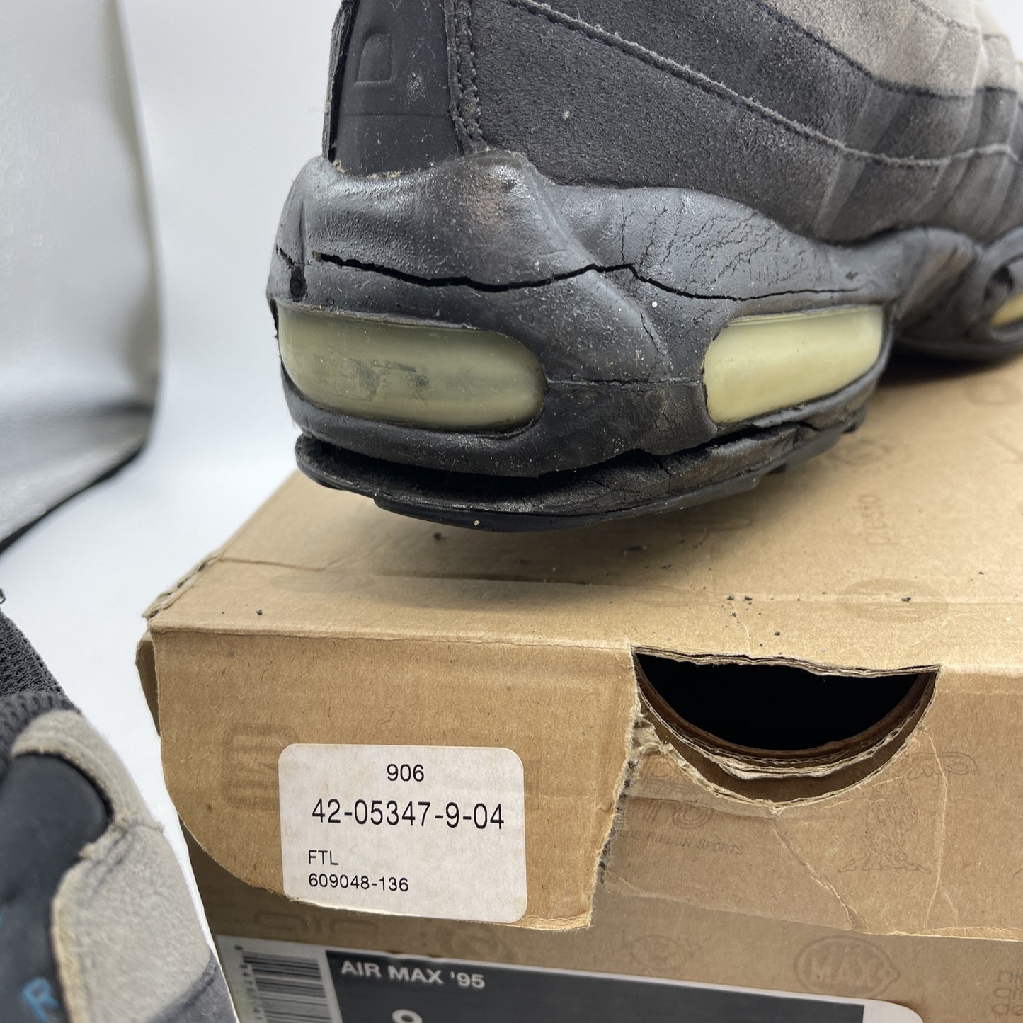 Size 8 - Nike Air Max 95 New Green Grey Suede Black (609048-136)