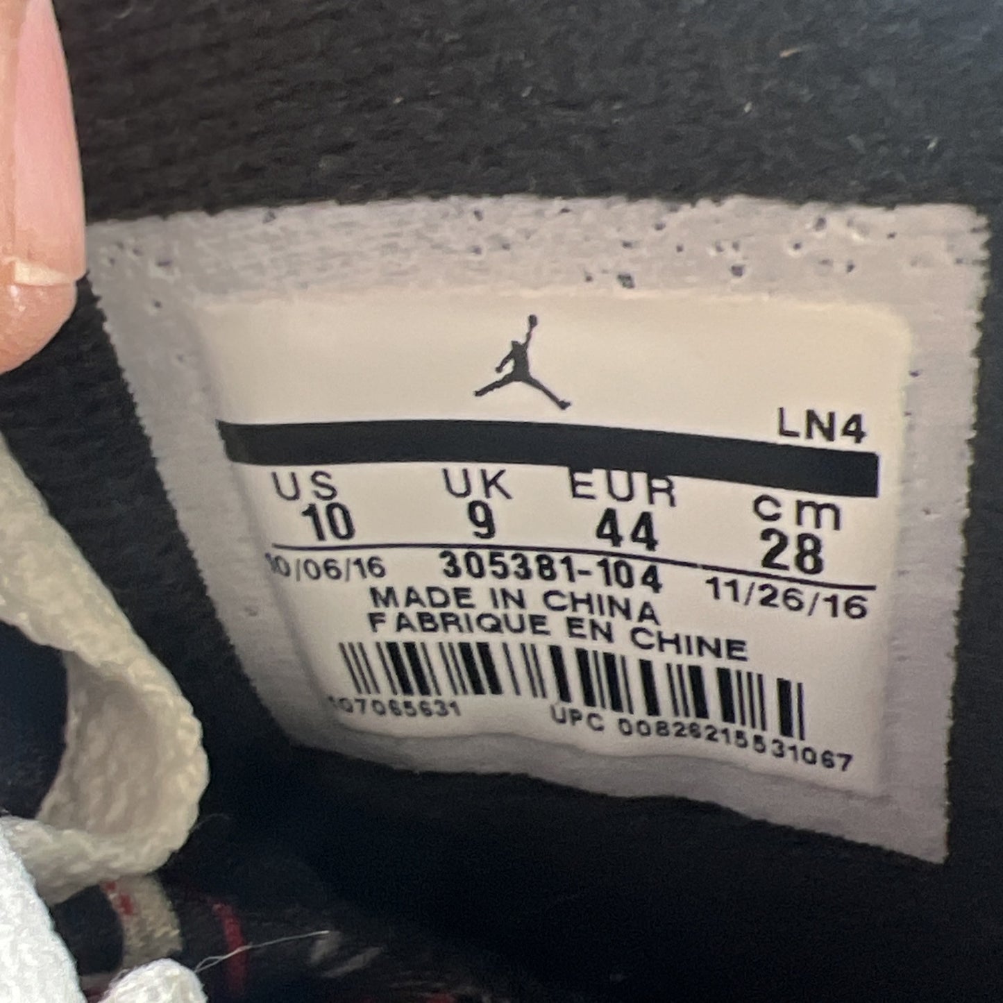 Size 10 - Air Jordan 8 Retro Alternate (305381-104)